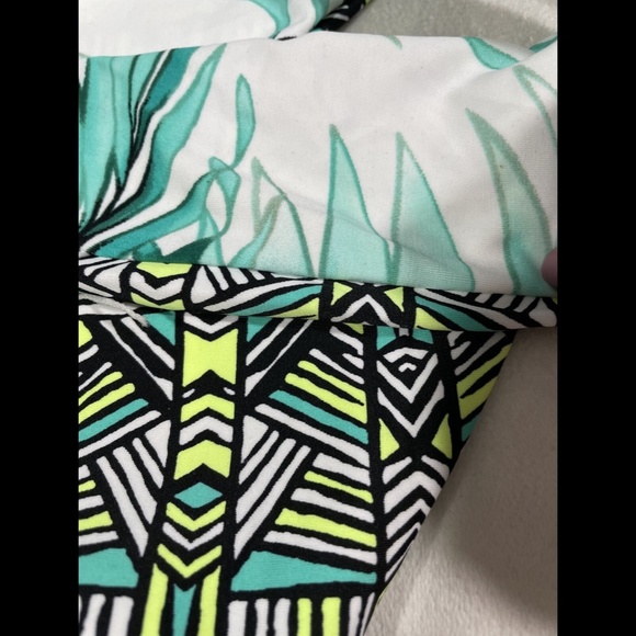 NEW Body Glove TropiCal Bali Reversible Split Side Hipster Bottom [SZ XS ]‎ - Picture 9 of 12